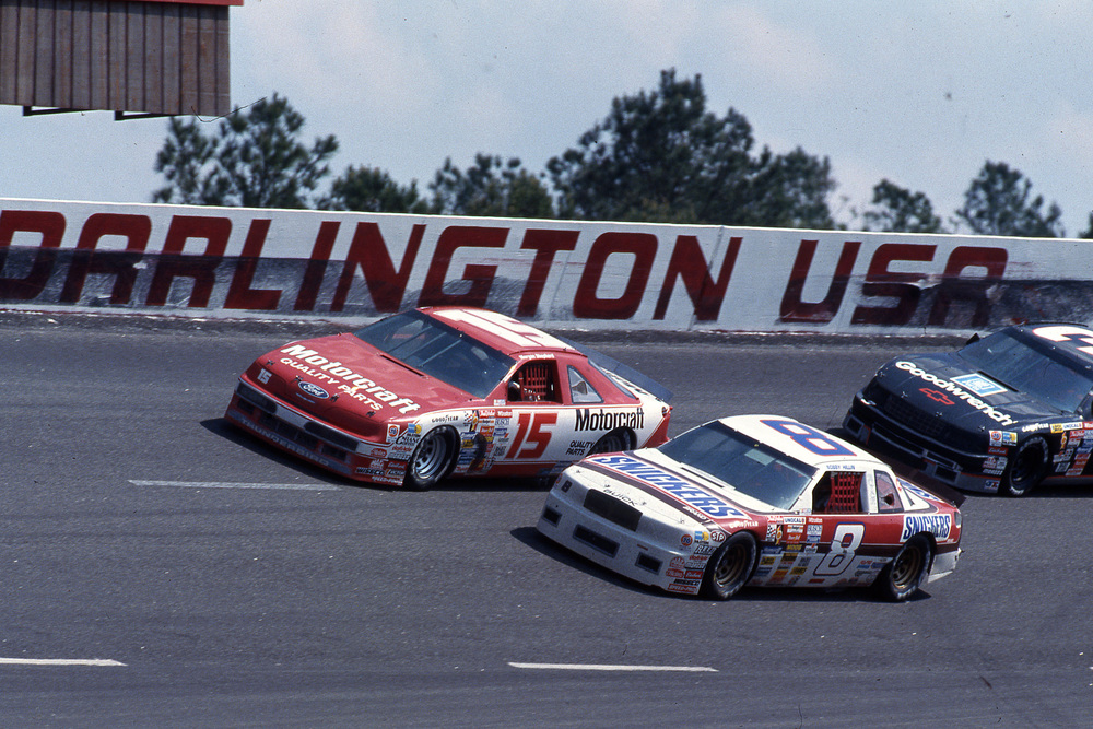 Darlington Raceway 1990.jpg