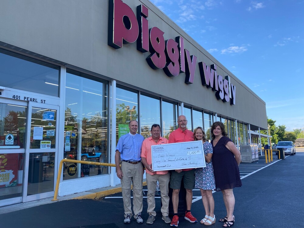 Piggly Wiggly at 401 Pearl St.