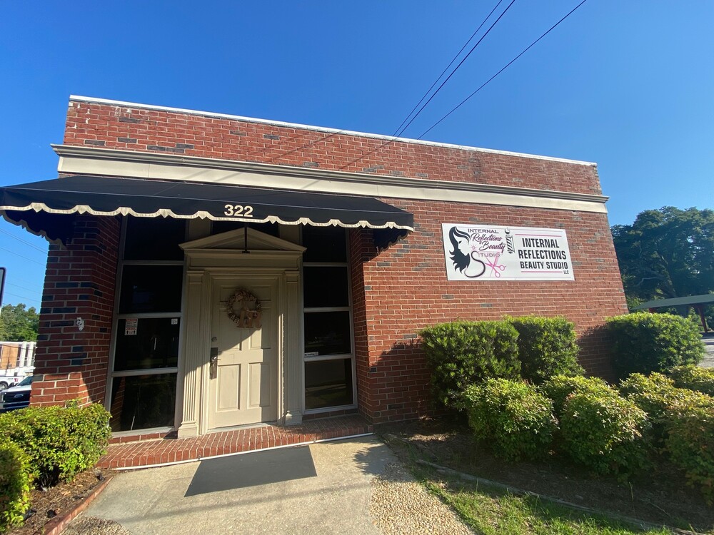 Internal Reflections Beauty Studio at 322 Pearl St.