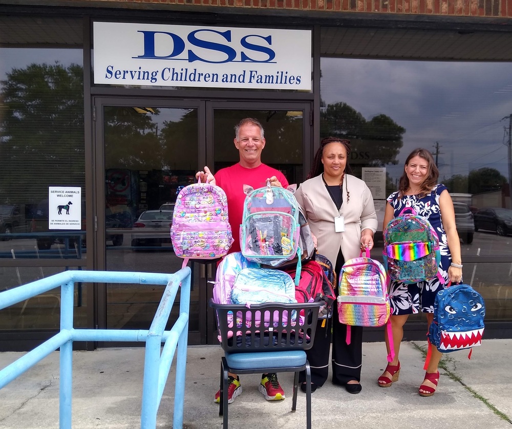 081519 KIwanis backpacks.jpg